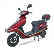 E Sepeda Motor dengan Baterai Yang Dapat Dilepas